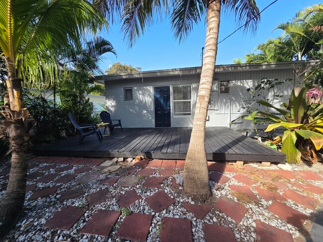 property at 902 NE 40th St