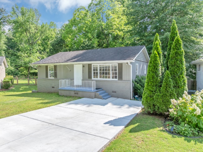 property at 1677 Wayland Cir NE