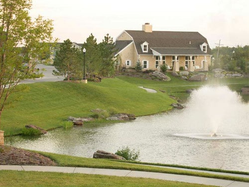 Hutton Farms in Lawrence, KS - Foto de edificio