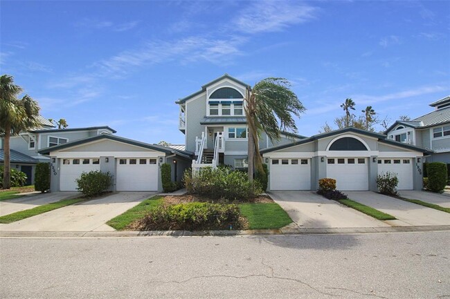 1206 Siesta Bayside Dr in Sarasota, FL - Foto de edificio - Building Photo