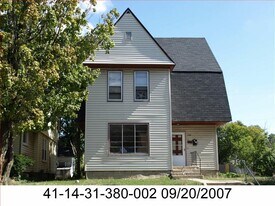 1108 Jefferson Ave SE in Grand Rapids, MI - Building Photo