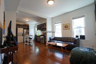 25 Marney St, Unit 2 in Cambridge, MA - Building Photo - Building Photo