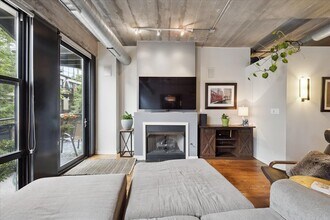 1150 W 15th St in Chicago, IL - Building Photo - Building Photo
