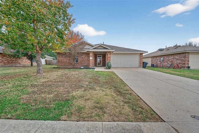 145 Brushy Creek Ln in Terrell, TX - Foto de edificio - Building Photo