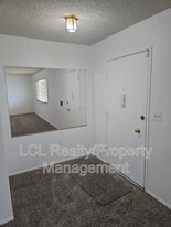 28229 W Worcester Rd in Menifee, CA - Foto de edificio - Building Photo