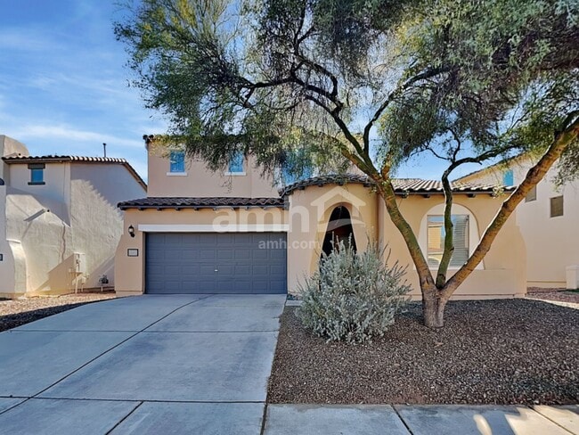 property at 138 E Calle Del Rondador