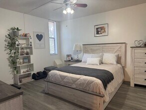 6800 Cypress Rd, Unit 512 in Plantation, FL - Foto de edificio - Building Photo