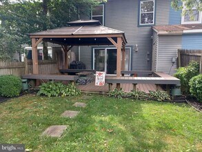 403 Roberts Ln in Evesham, NJ - Building Photo - Building Photo