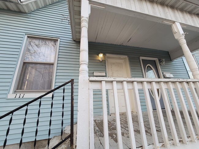 111 S 13th St in Belleville, IL - Building Photo - Building Photo