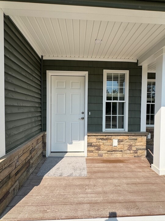Residences of Skye in Derry, NH - Building Photo