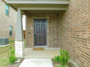 6709 Adderly Rd in Pilot Point, TX - Building Photo - Building Photo