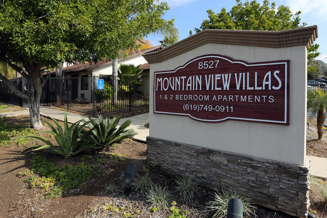 Mountain View Villas in Santee, CA - Building Photo