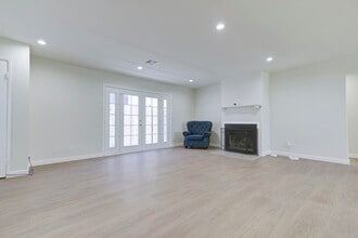 7710 Wentworth St in Tujunga, CA - Building Photo - Building Photo