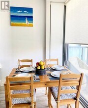 50 Charles St E in Toronto, ON - Building Photo - Building Photo