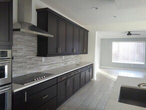 6316 Vista del Bosque Dr in Albuquerque, NM - Building Photo - Building Photo