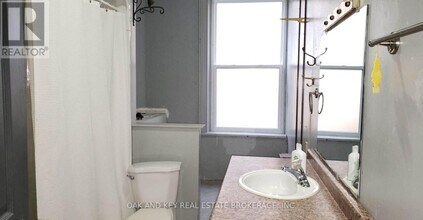 416 Simcoe St in London, ON - Building Photo - Building Photo