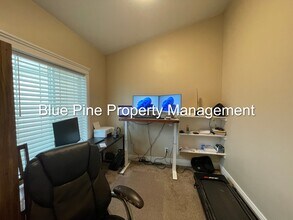 705 Wilshire Pl in Idaho Falls, ID - Building Photo - Building Photo