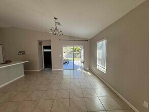 3925 SW Laffite St in Port St. Lucie, FL - Building Photo - Building Photo