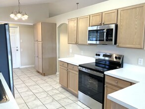 3085 Hidden River Ct in Oviedo, FL - Building Photo - Building Photo