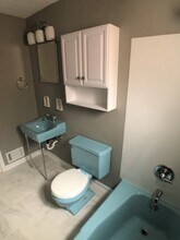 162 Pointview Rd, Unit 1st Floor in Pittsburgh, PA - Building Photo - Building Photo