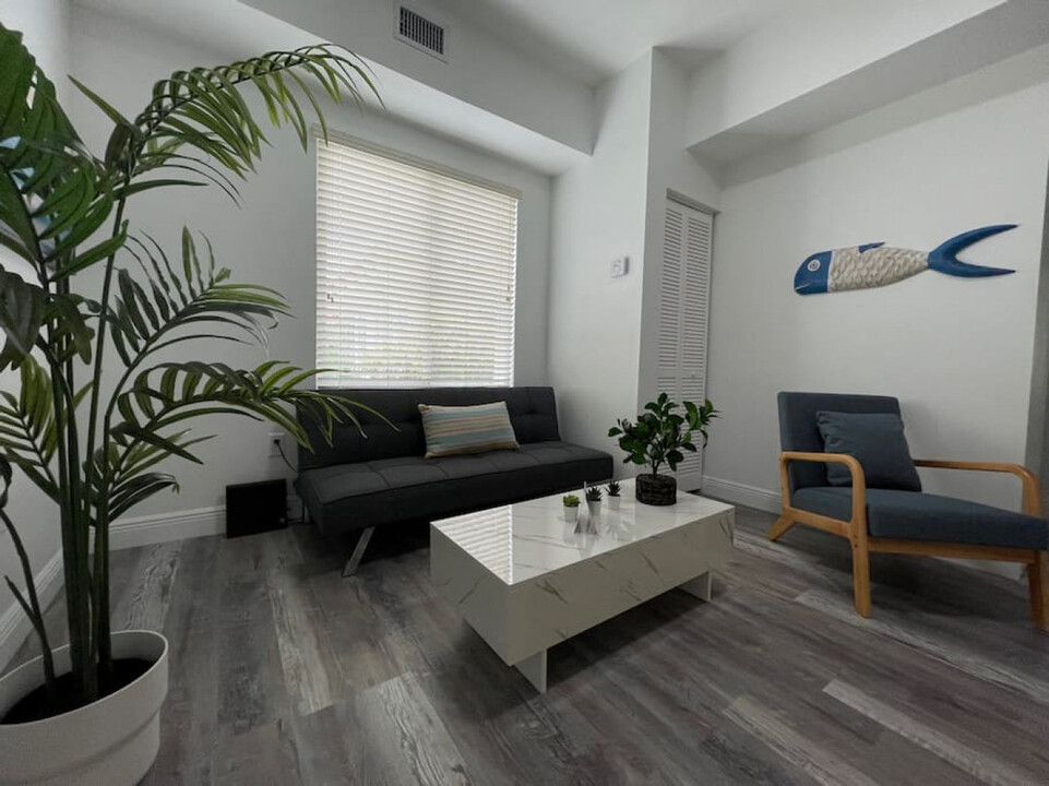 29 Oviedo Ave in Coral Gables, FL - Building Photo