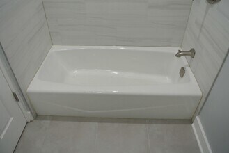 1 Reservoir Ave-Unit -2 in Jersey City, NJ - Building Photo - Building Photo