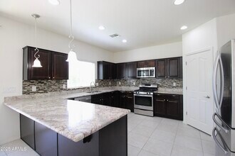 1819 W Bonanza Dr in Phoenix, AZ - Building Photo - Building Photo