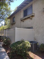 1041 W Francis St, Unit B in Ontario, CA - Building Photo