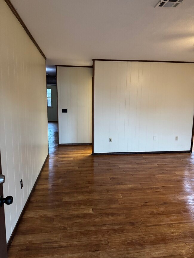 323 S Shurley St in Sallisaw, OK - Building Photo - Building Photo