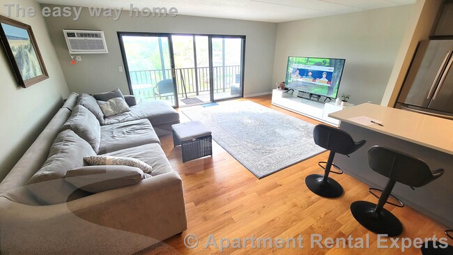 235 Winthrop St, Unit #7708 in Medford, MA - Building Photo - Building Photo