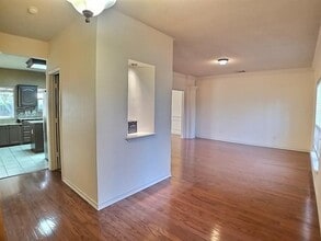 718 Butternut Dr in Garland, TX - Building Photo - Building Photo