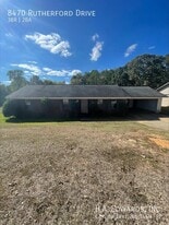 8470 Rutherford Dr in Duncanville, AL - Building Photo