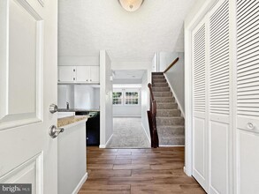 8426 Red Eagle Ct in Lorton, VA - Building Photo - Building Photo