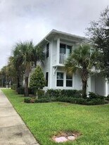 2812 N Bismark Ln in Jupiter, FL - Building Photo