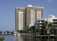 Turnberry Isle North in Miami, FL - Foto de edificio - Building Photo