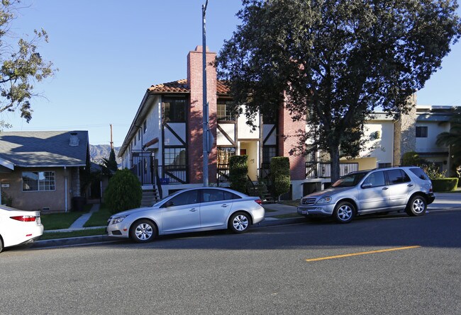 625 W California Ave in Glendale, CA - Foto de edificio - Building Photo