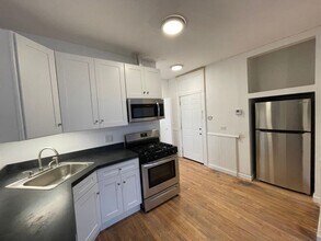 1450 W 18th St in Chicago, IL - Building Photo - Building Photo