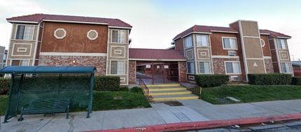 38729 10th St E in Palmdale, CA - Building Photo - Building Photo