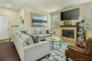 18656 Caminito Cantilena in San Diego, CA - Building Photo