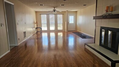 2620 Moody Ave in Orange Park, FL - Foto de edificio - Building Photo