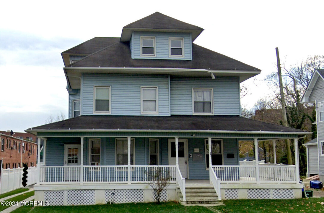 142 Morris Ave in Long Branch, NJ - Building Photo