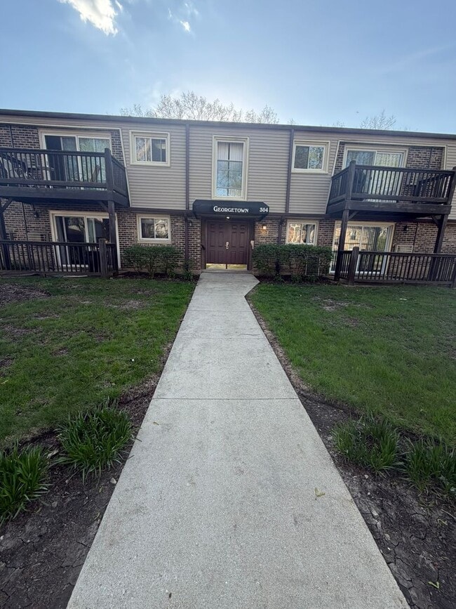 property at 304 N Carter St