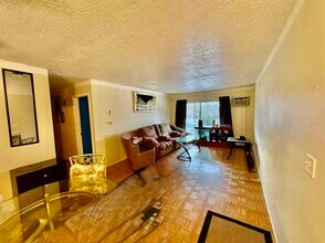 247 N Neltnor Blvd in West Chicago, IL - Building Photo - Building Photo