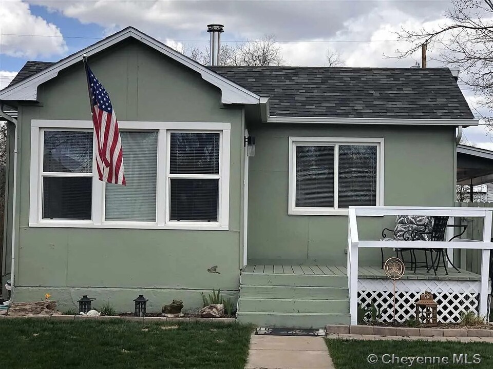 618 E 7th St in Cheyenne, WY - Building Photo