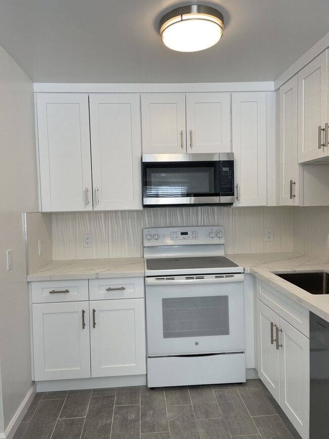 2820 Malabar Ave in Santa Clara, CA - Building Photo - Building Photo
