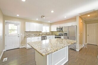 1557 S Salida Way in Aurora, CO - Building Photo - Building Photo