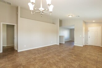 501 S 112th Dr in Avondale, AZ - Building Photo - Building Photo