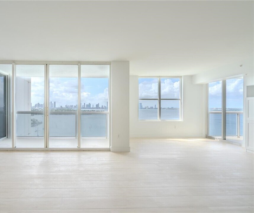 1800 Sunset Harbour Dr, Unit 1902 in Miami Beach, FL - Building Photo