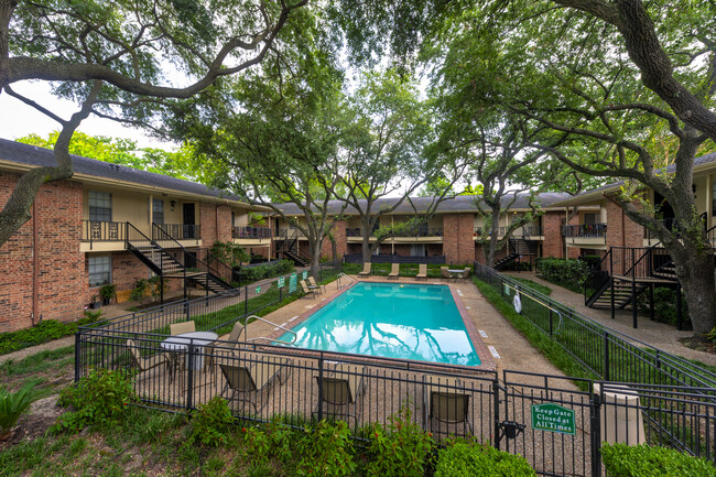 Colony Oaks in Houston, TX - Foto de edificio - Building Photo