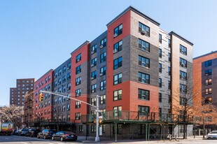 2087 Madison Ave in New York, NY - Building Photo